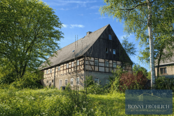 Hauptbild Denkmalgeschütztes Bauernhaus in Grumbach/ Jöhstadt im Erzgebirge + extra Waldgrundstück, Dach dicht