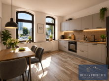 Hauptbild renovierte 4-Zimmer-Wohnung mit Wanne + Dusche in Thum: Komfort-Bad, Hochparterre, Top-Ausstattung